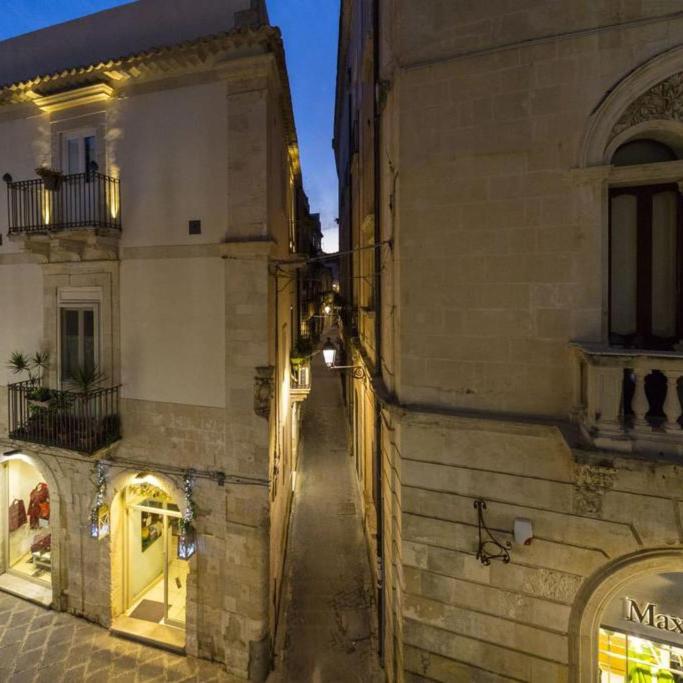 La Residenza Del Reginale Bed & Breakfast Syracuse Bagian luar foto