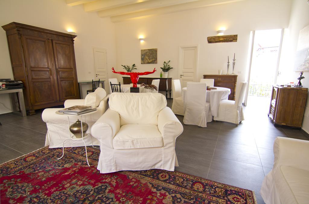 La Residenza Del Reginale Bed & Breakfast Syracuse Bagian luar foto